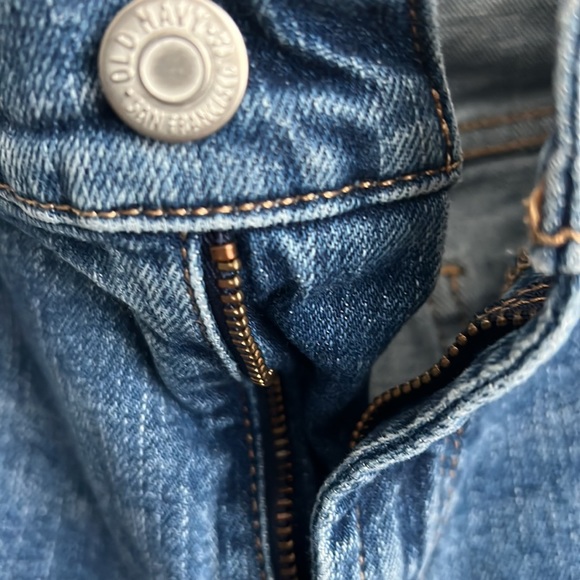 Old Navy boyfriend jeans - Picture 3 of 8